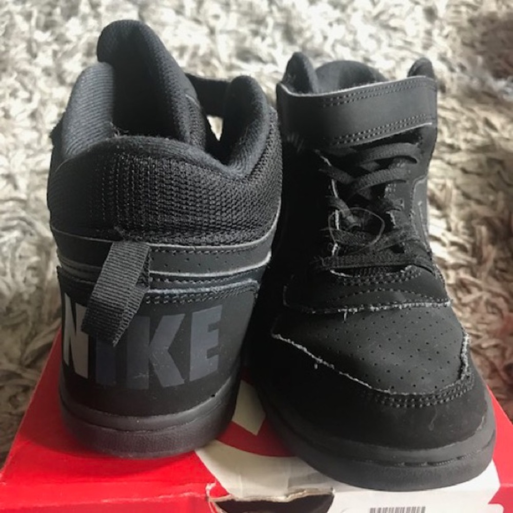 Nike Sneakers 3Y